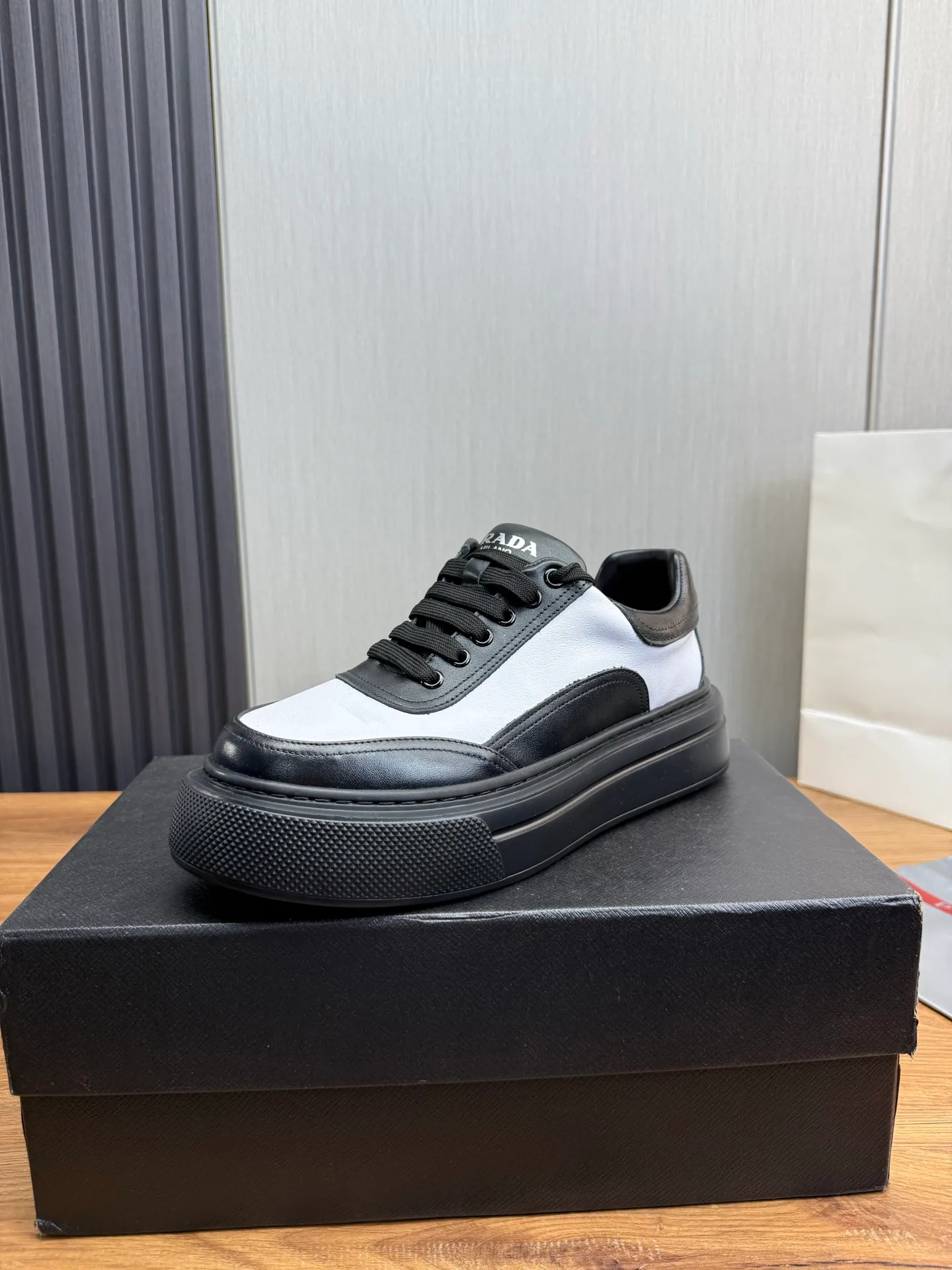 Men's shoes 💰440💰 PRADA【Prada】Men's new casual shoes ⬆️Imported cowhide + genuine leather lining. Anti-slip outsole, 38-44 (customized at 45)